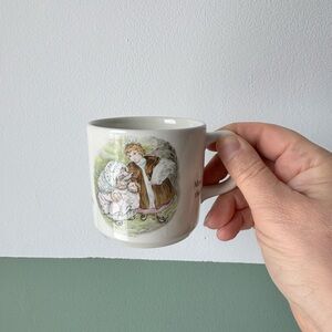 Béatrix potter wedgwood Mrs Tiggy Winkle  cup